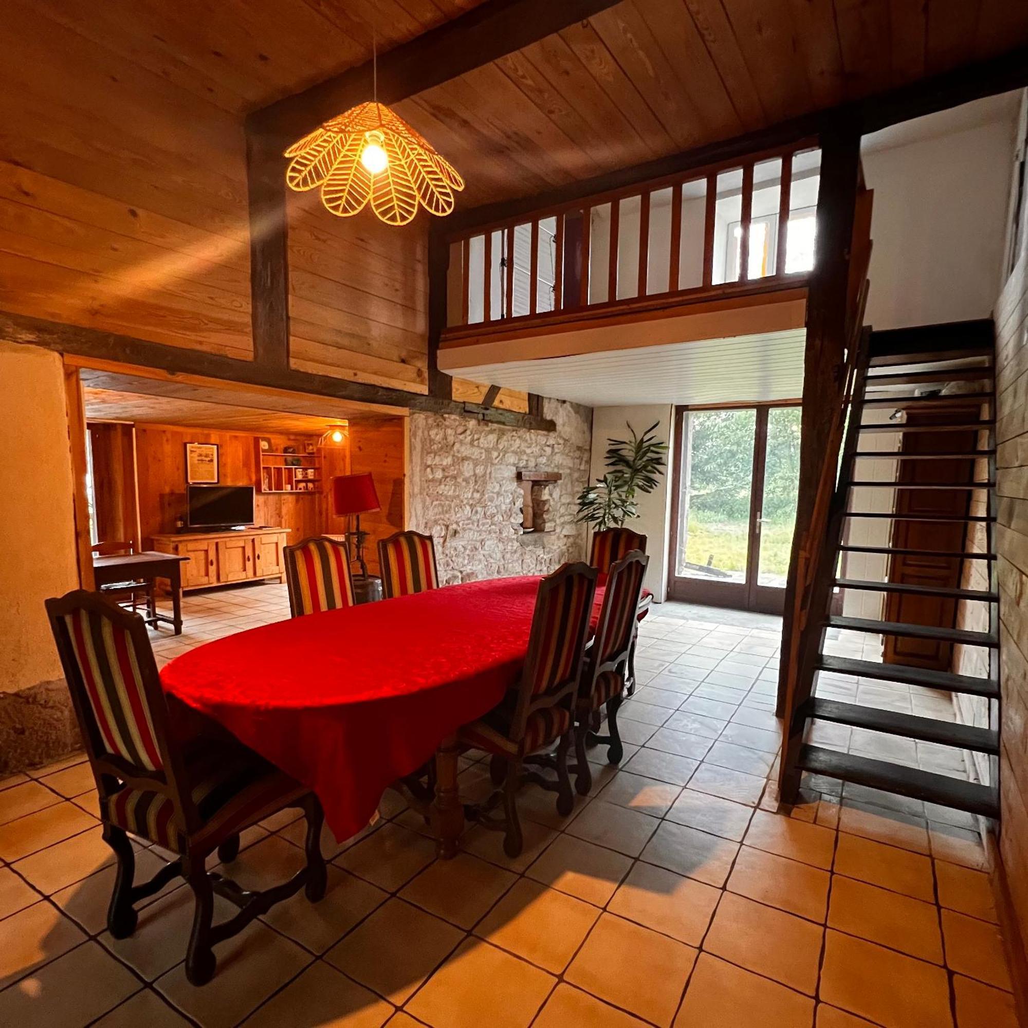 Appartement Aux Songes D'Elise à Belmont  Extérieur photo